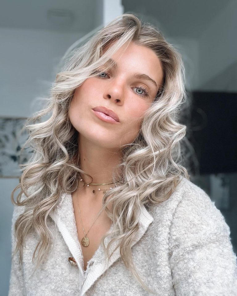 Curly Hair, Don’t Care: How I Get Curls That Last All Day